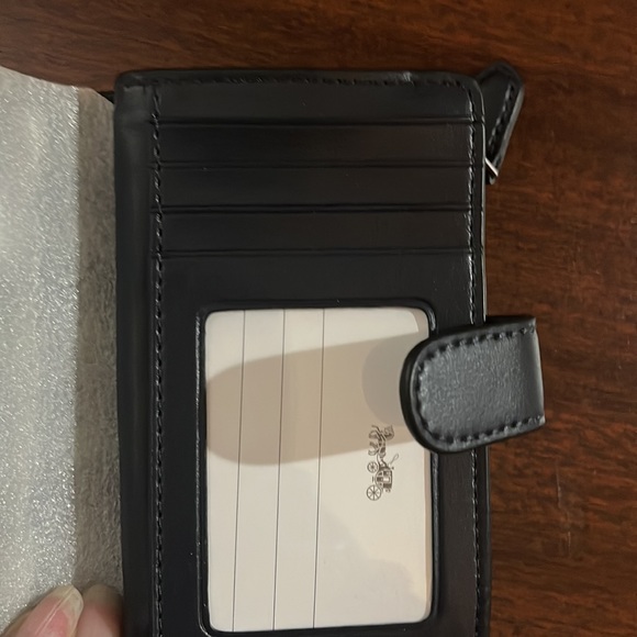 NWT - Coach Wallet 5 x 6 - Picture 7 of 14